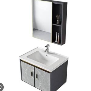 VANITY BASIN WITH WALL MIRROR